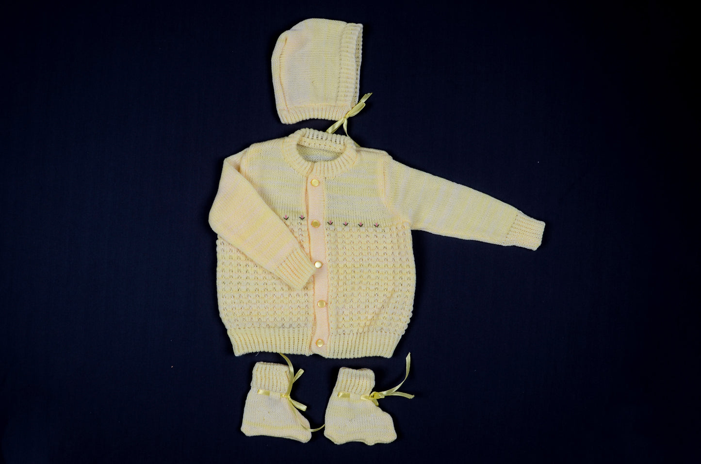 A Round Neck Baby Set